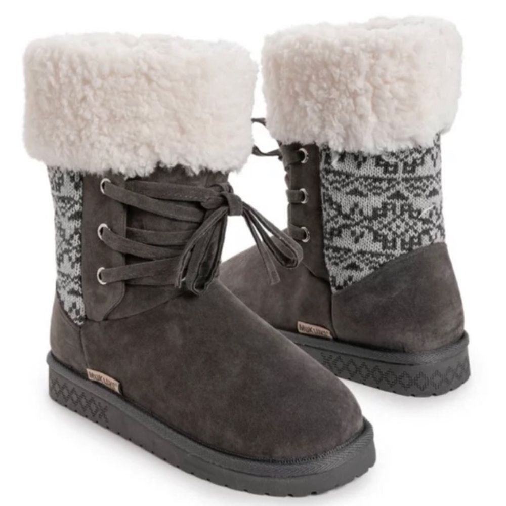 Muk Luks Melba Cozy Gray Fur Knit Boots sz8 NIB